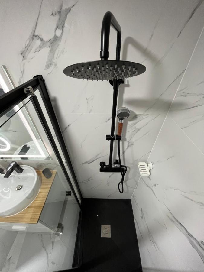ブラガApartamento 3 Min Da Av Liberdade - Remodeladoアパートメント エクステリア 写真